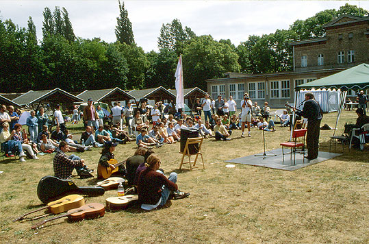 Naposo.jpg (102598 Byte)